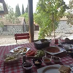 Thousand Ally Boutique Yenisakran