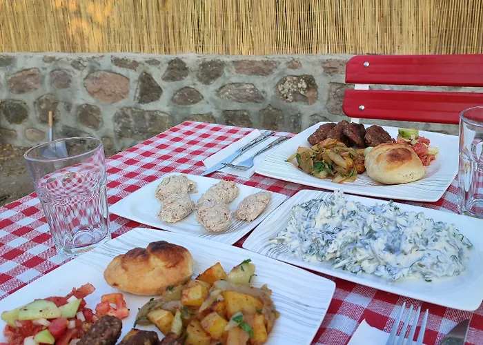 Thousand Ally Boutique *