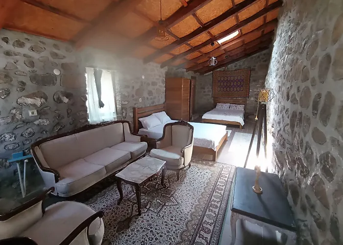 Thousand Ally Boutique Otel